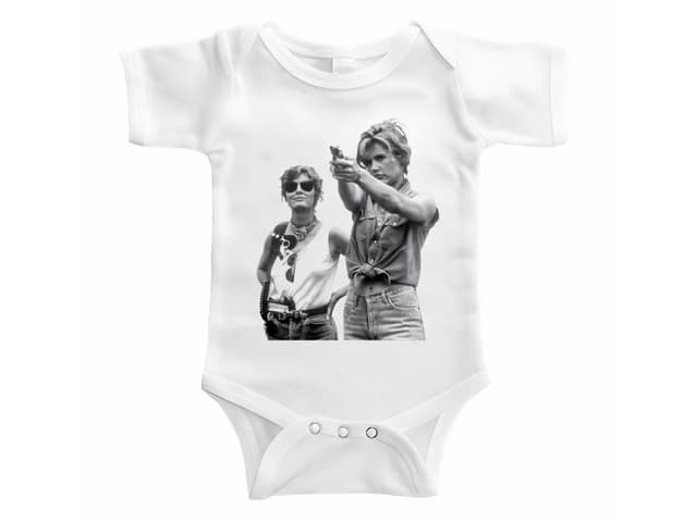 Dětské body v rebelském stylu jako z filmu Thelma a Louise
