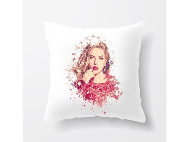 Scarlett Johansson Kresba na polštáři