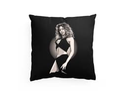 33081_Pol_t___Shakira_MAIN
