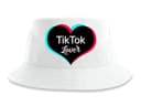 TikTok milovník kšiltovka