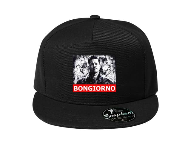 Snapback Brad Pitt zdraví italsky